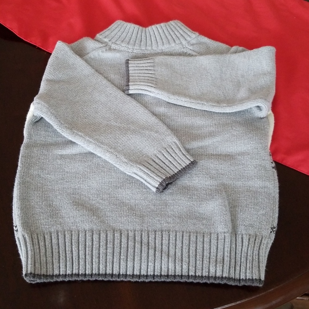 clothes - Picture 3 of 4
